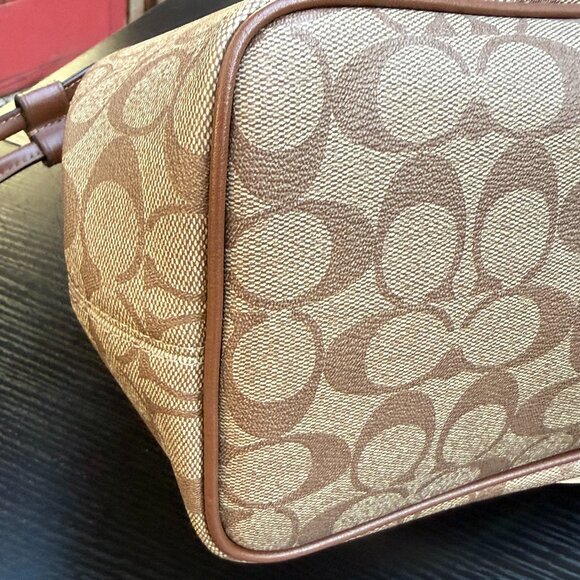COACH Signature Coated Canvas Leather Drawstring Carryall Women's Tote New - Picture 9 of 15